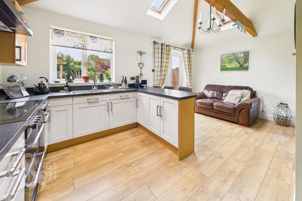 Property photo 3 of 30