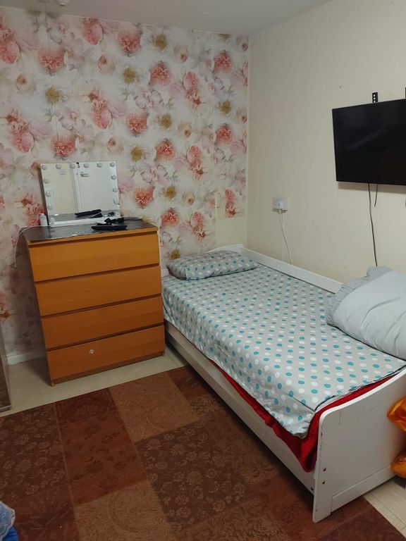 Property photo 2 of 4