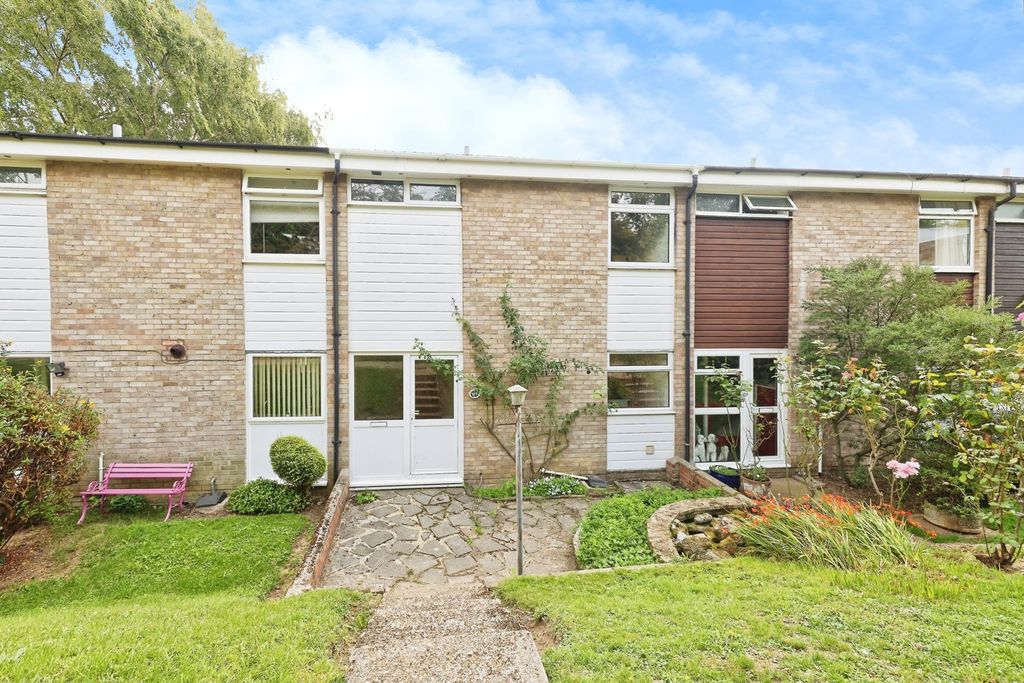 Property photo 2 of 17 Photo