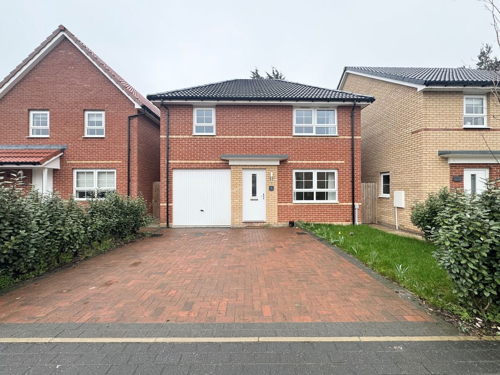 Property photo 1 of 10 Front