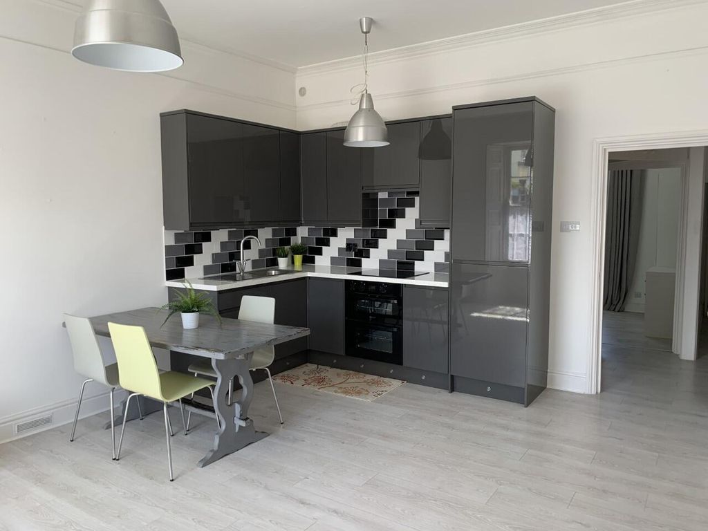 Property photo 3 of 15 Kitchen