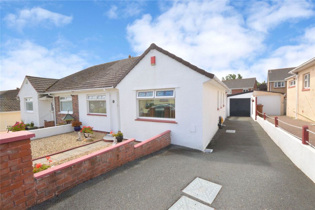 Property photo 2 of 15 Picture No. 12