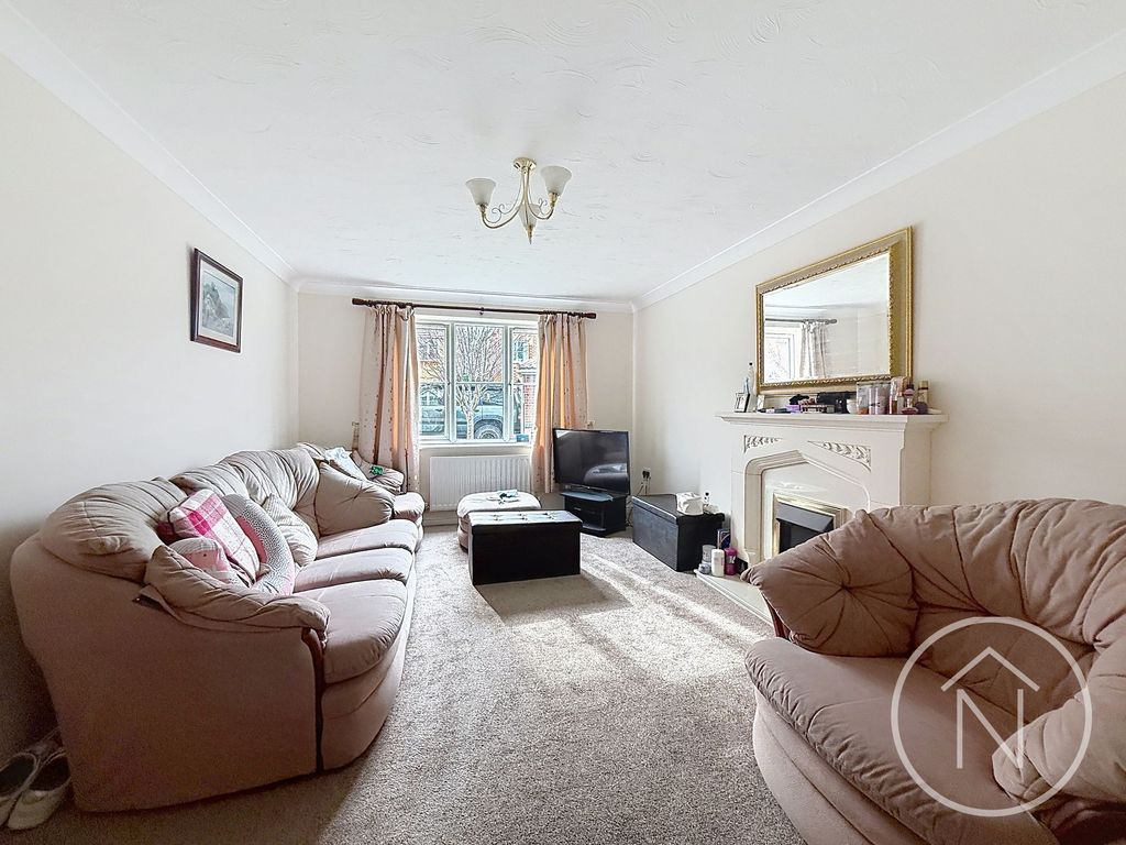 Property photo 2 of 13