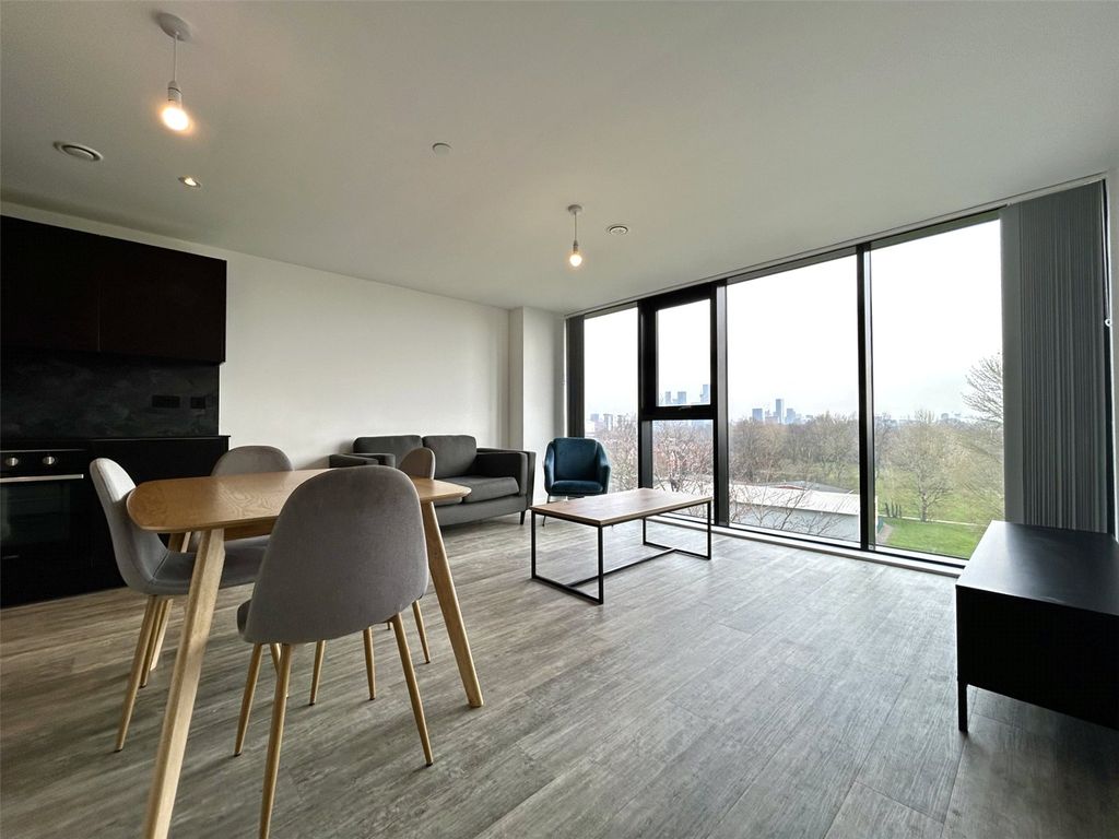 Property photo 3 of 10 Picture No. 01