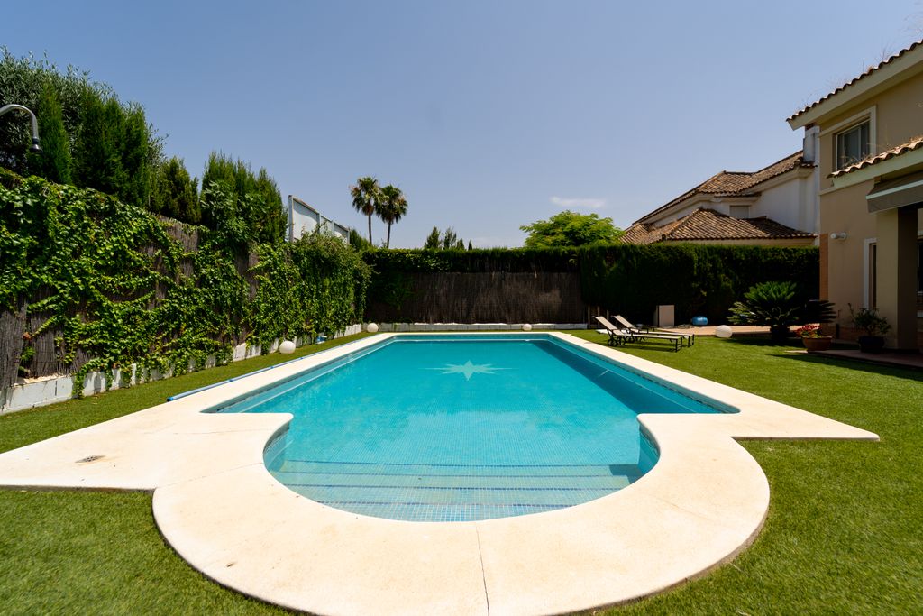 Property photo 2 of 5