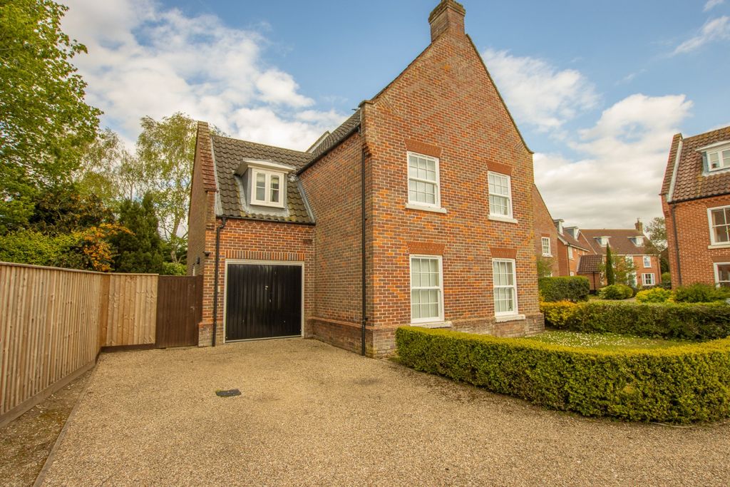 Property photo 2 of 33 5048404