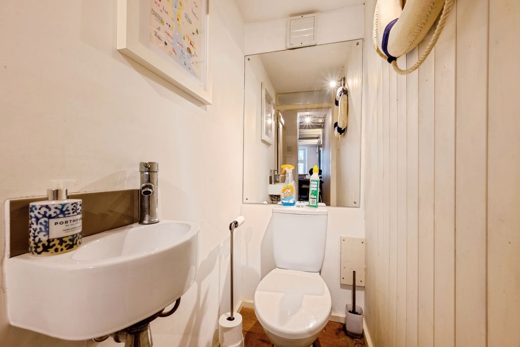 Additional image 9 of 4 bed terraced house for saleDuke Street, Padstow, Cornwall PL28