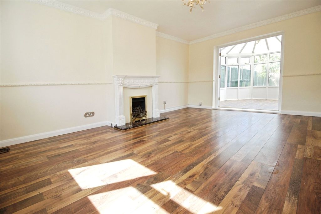 Property photo 3 of 14 Picture No. 21