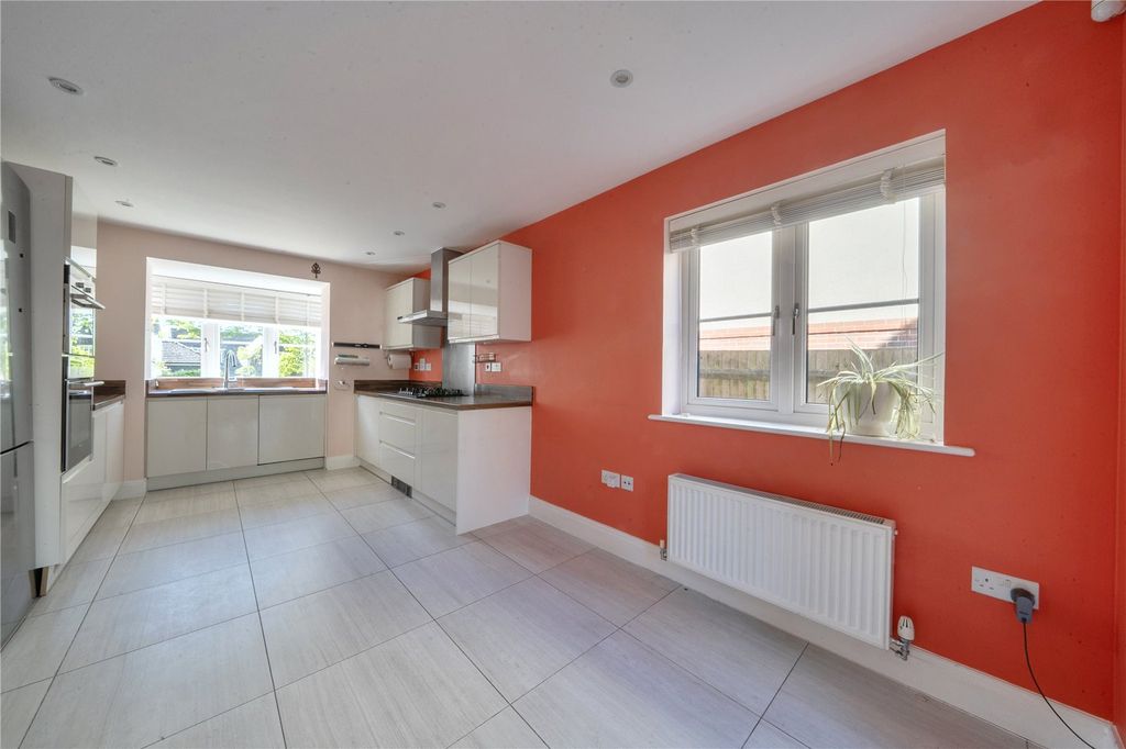 Property photo 3 of 23 Picture No. 50
