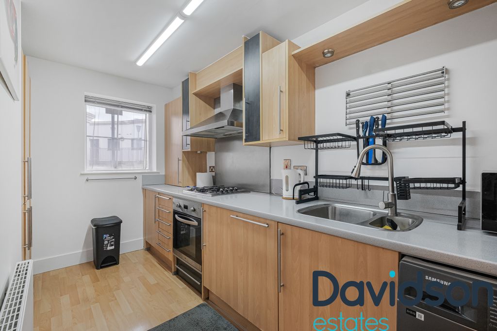 Property photo 2 of 24