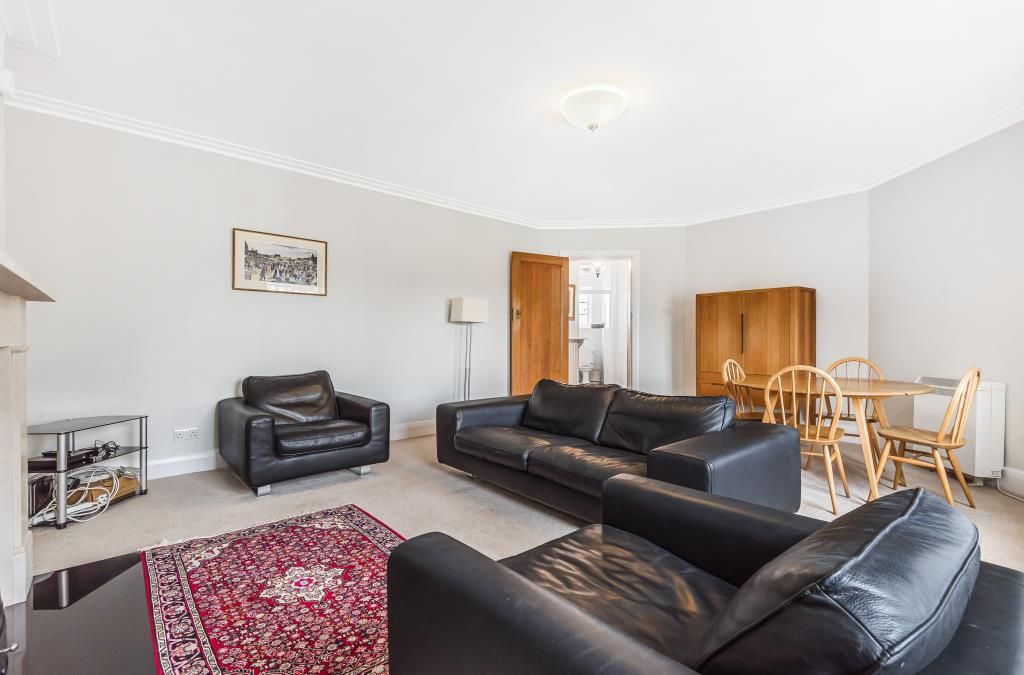 Property photo 2 of 8 Reception