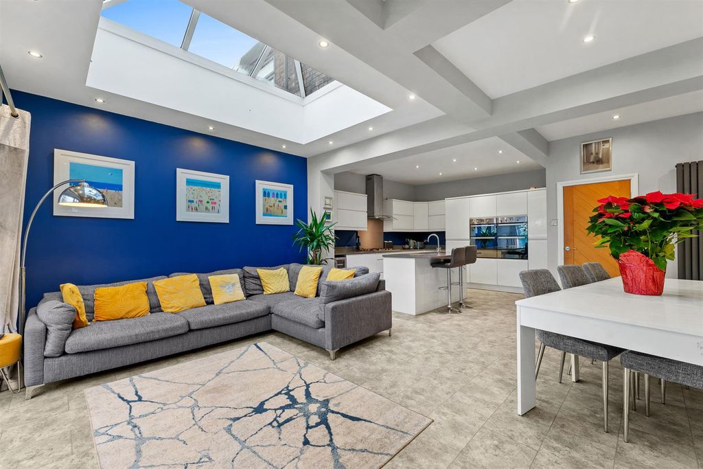 Property photo 2 of 26 2 Old Lane Family Room.Jpg