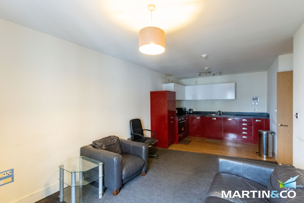 Property photo 3 of 8 Picture2