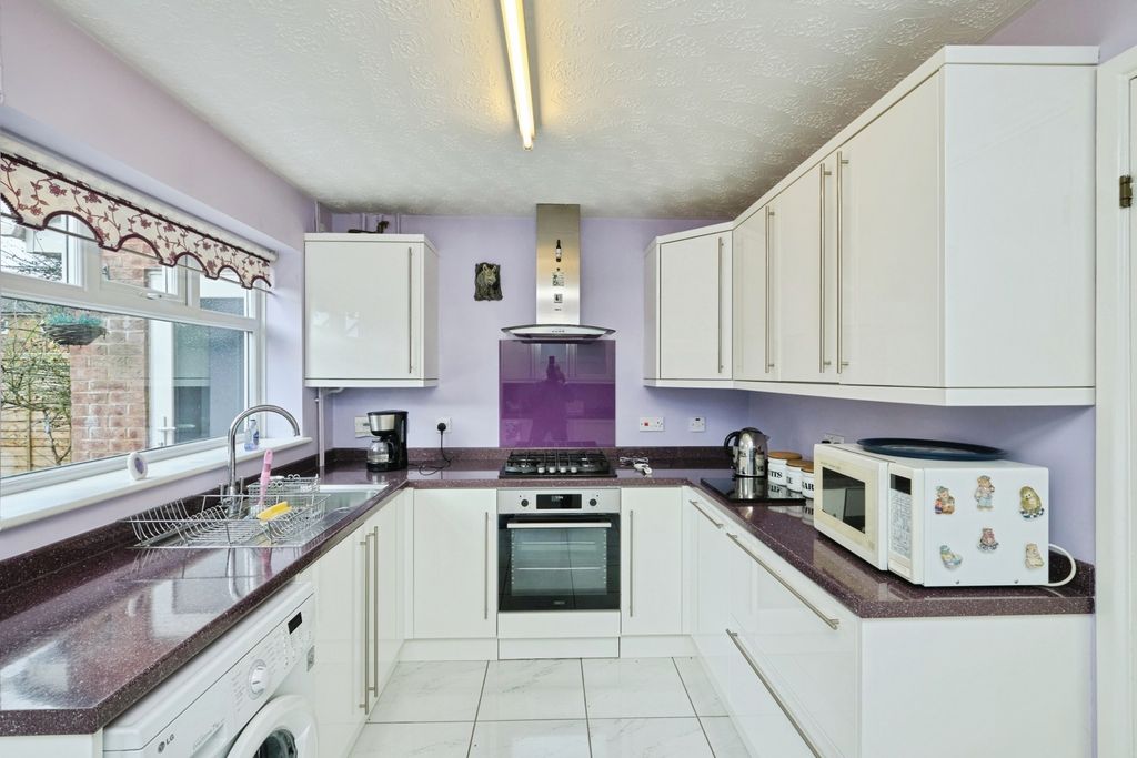 Property photo 2 of 20 Pbox-Img.Jpg