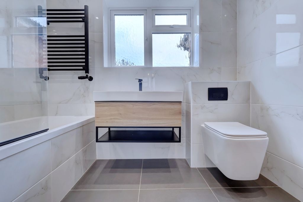 Property photo 3 of 21 Picture No. 09