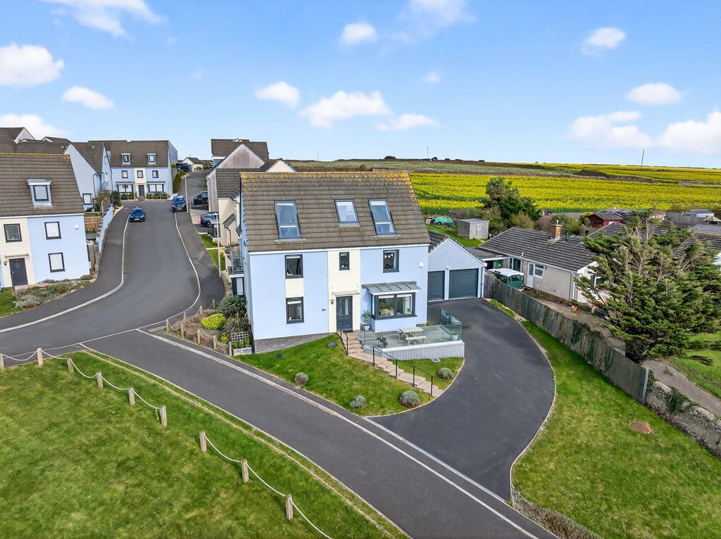 Property photo 1 of 49