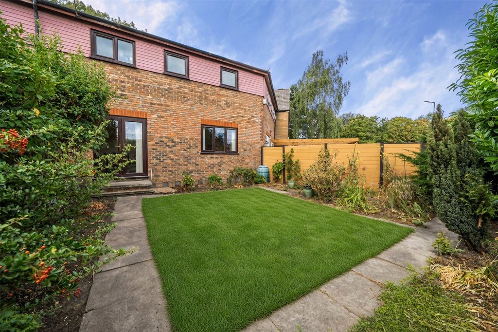 Property photo 1 of 24 Picture No. 28