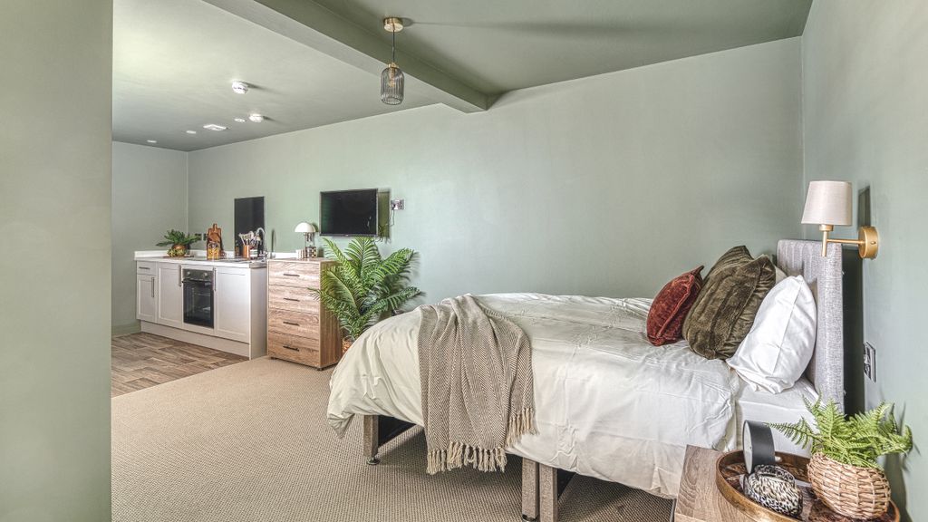 Property photo 1 of 6