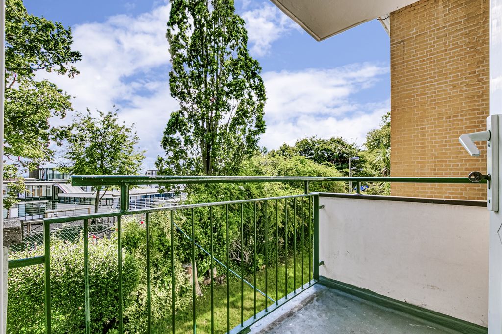 Property photo 3 of 12 Photo 7