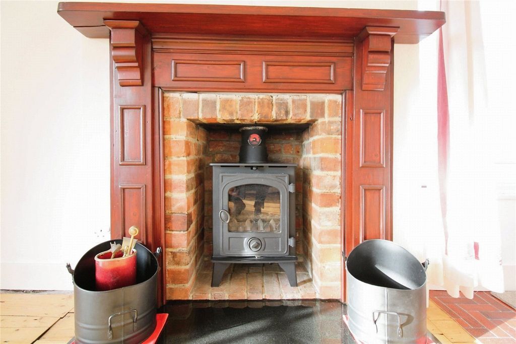 Property photo 3 of 11 Picture No. 06