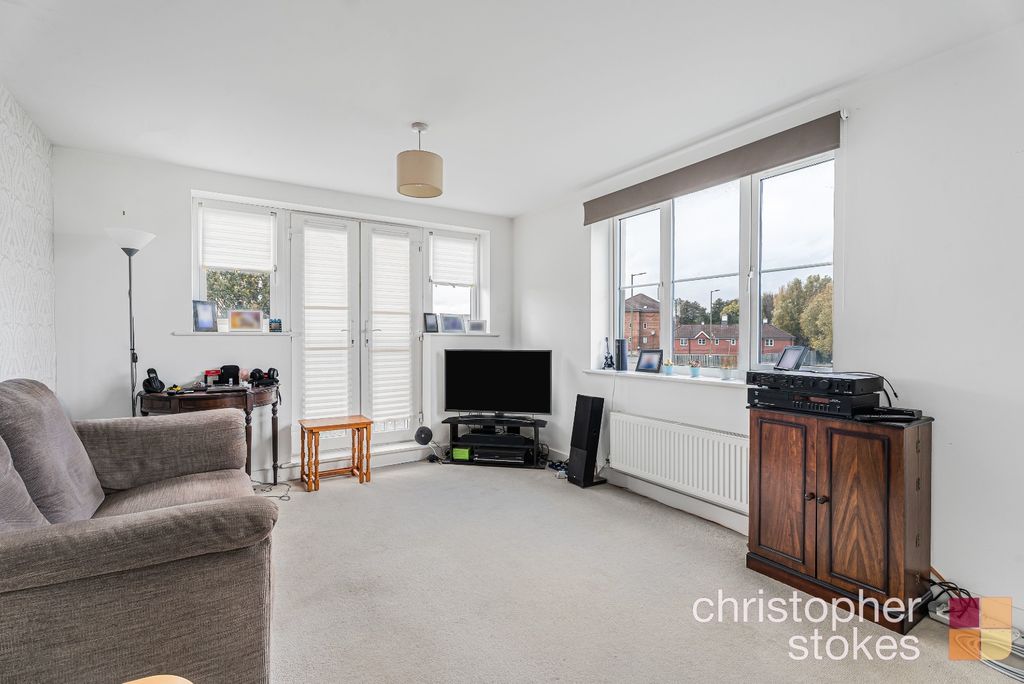 Property photo 2 of 12 4631993