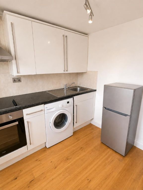 Property photo 3 of 9 3