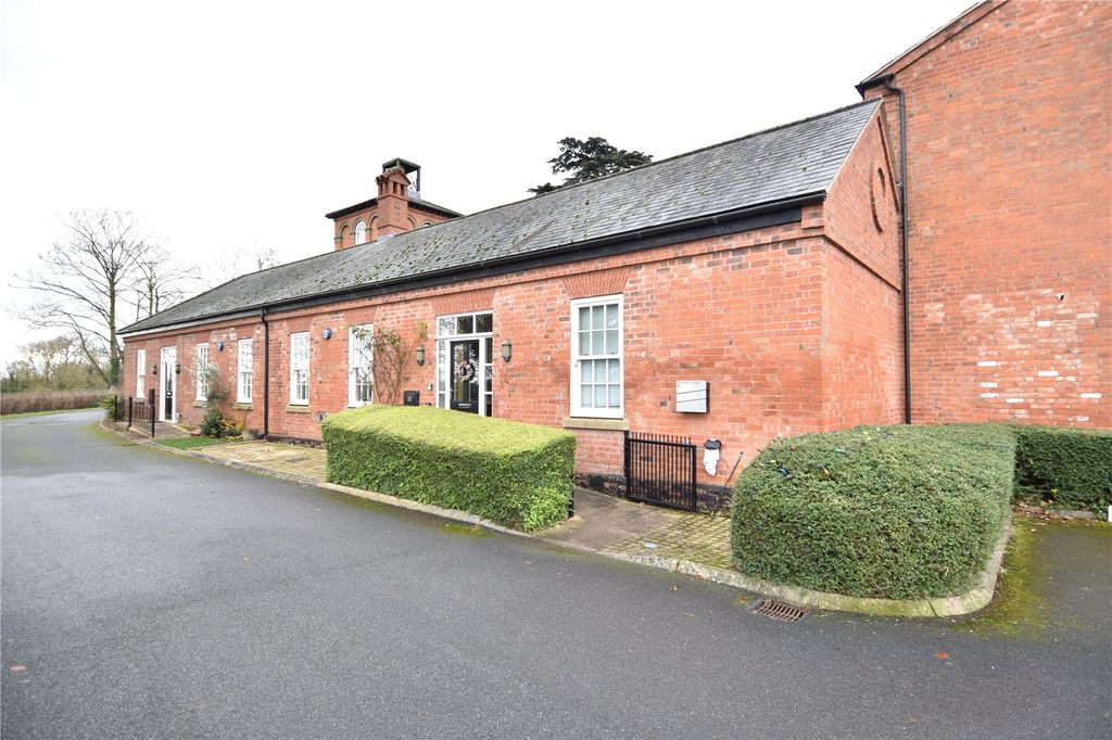 Property photo 1 of 20 Picture No. 06