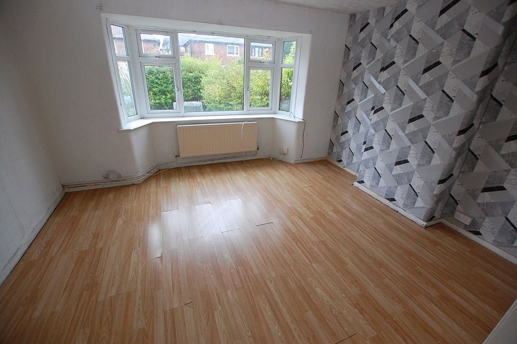 Property photo 2 of 11 Picture No. 24