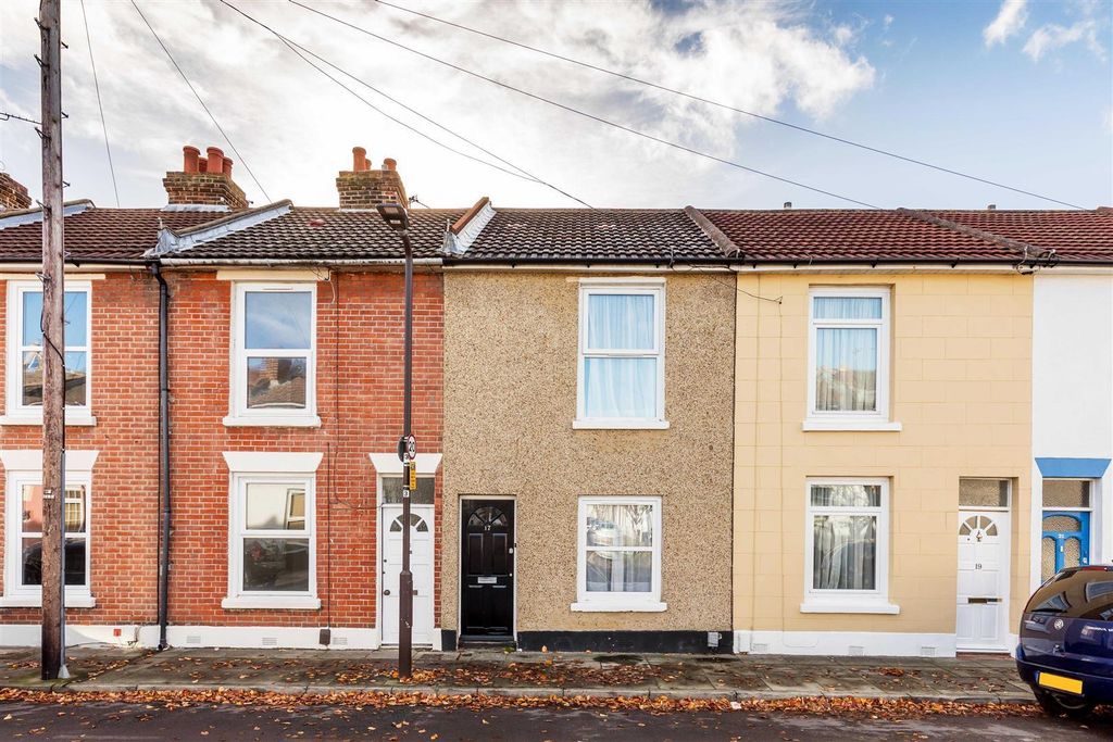 Property photo 1 of 11