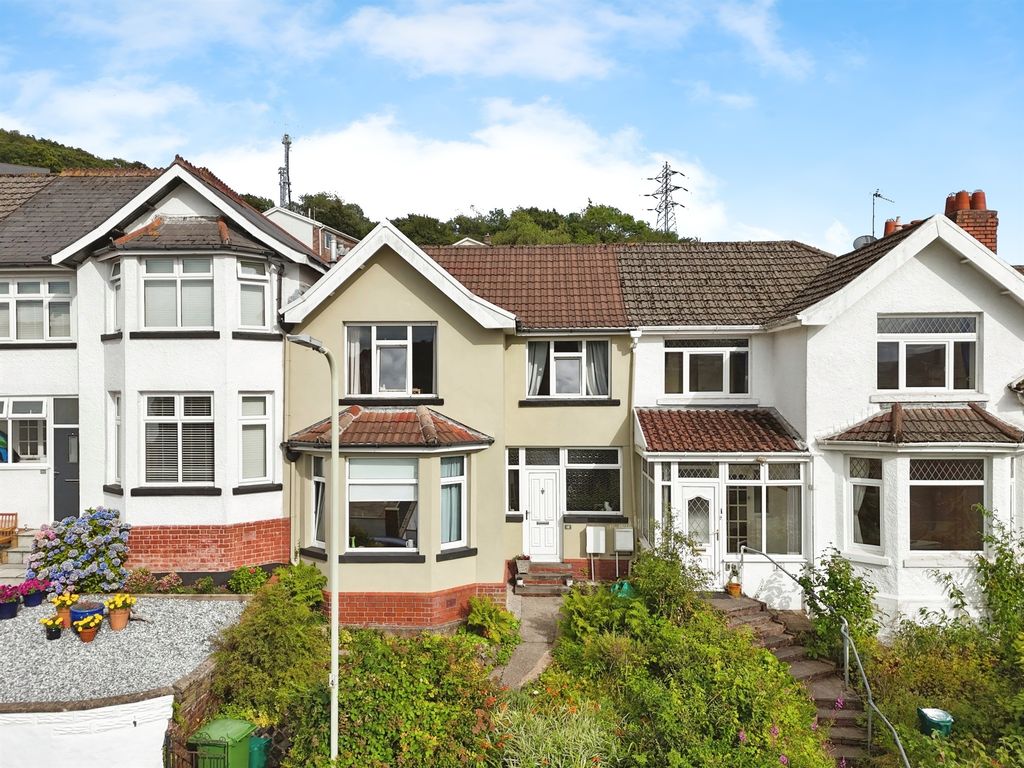 Property photo 1 of 16