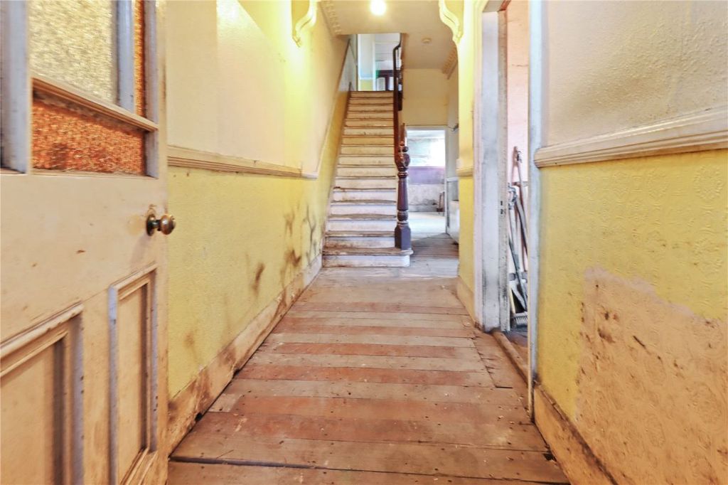 Property photo 2 of 10 Image 2