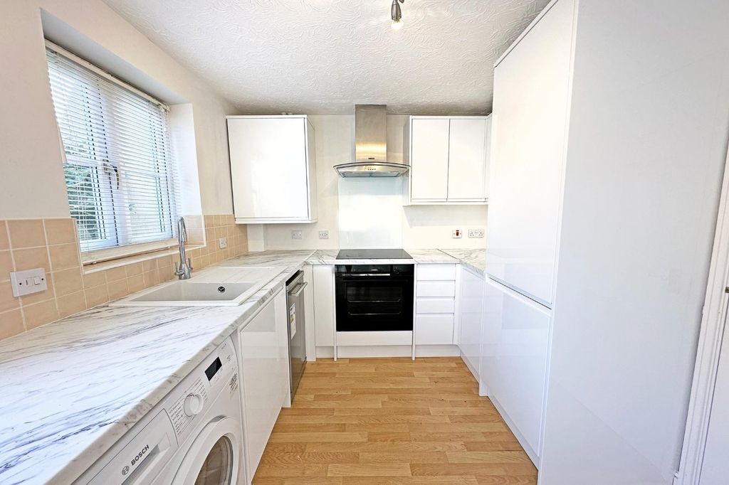 Property photo 3 of 16 Picture No. 16