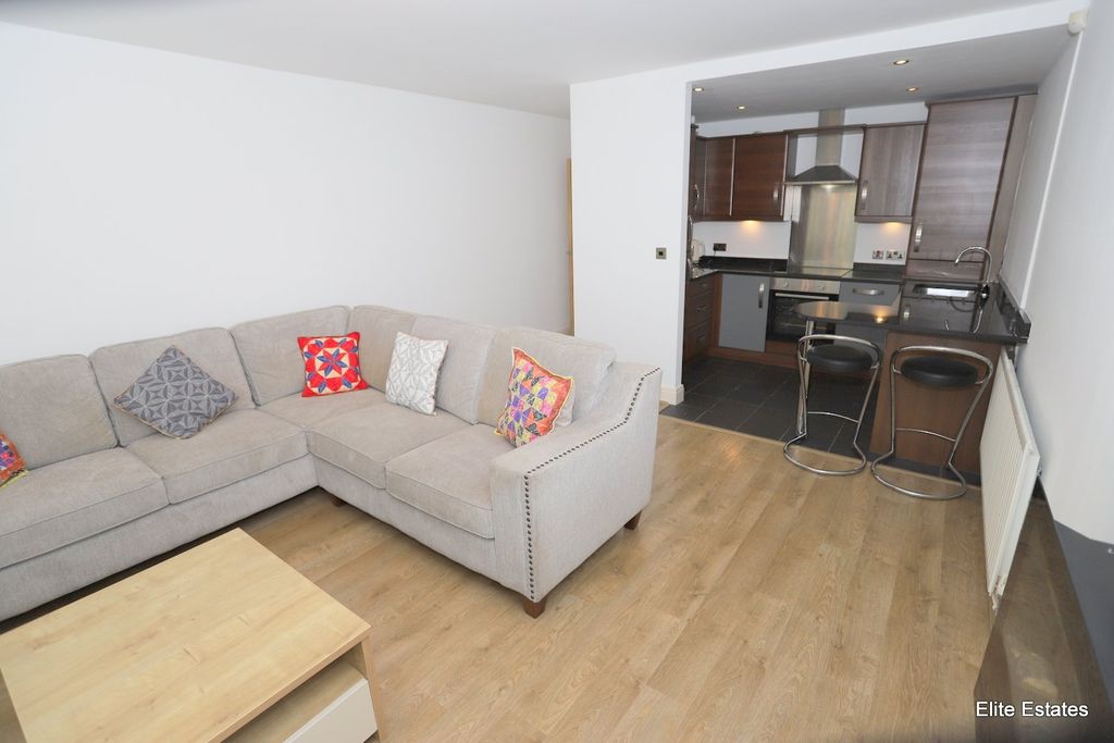 Property photo 2 of 15