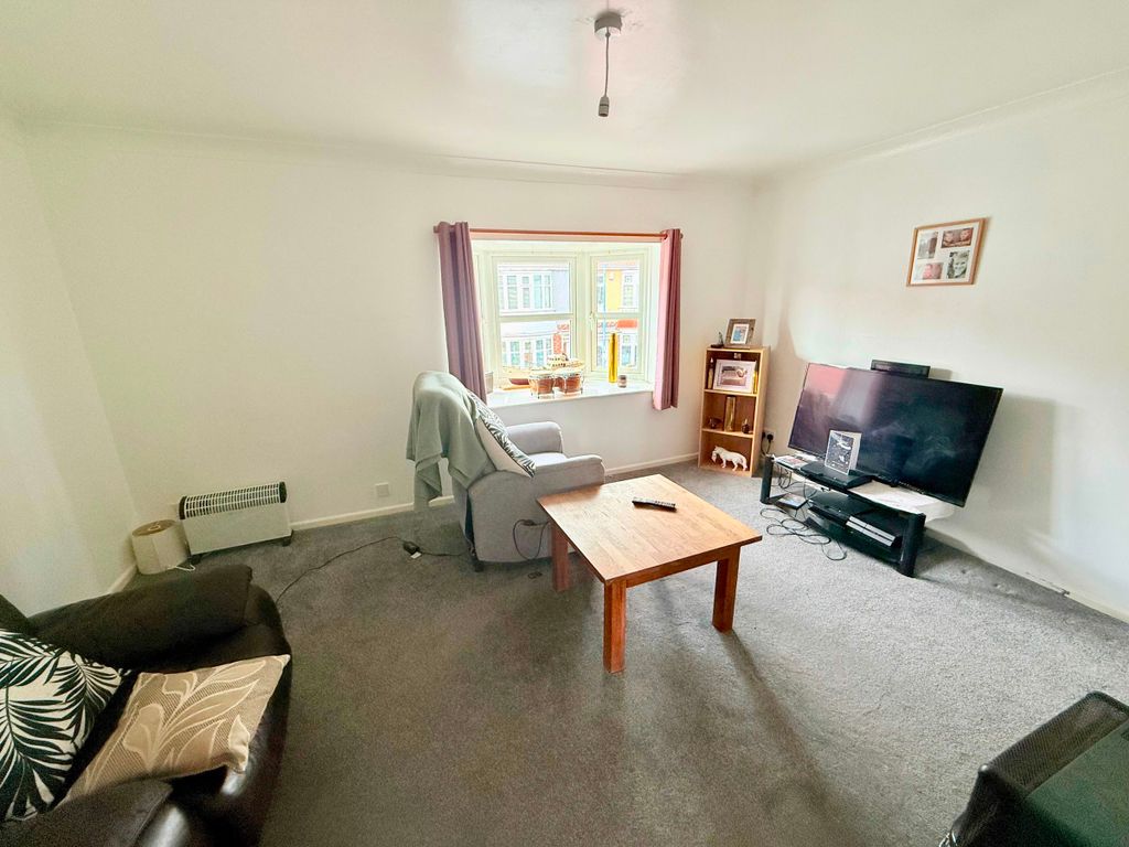 Property photo 3 of 3