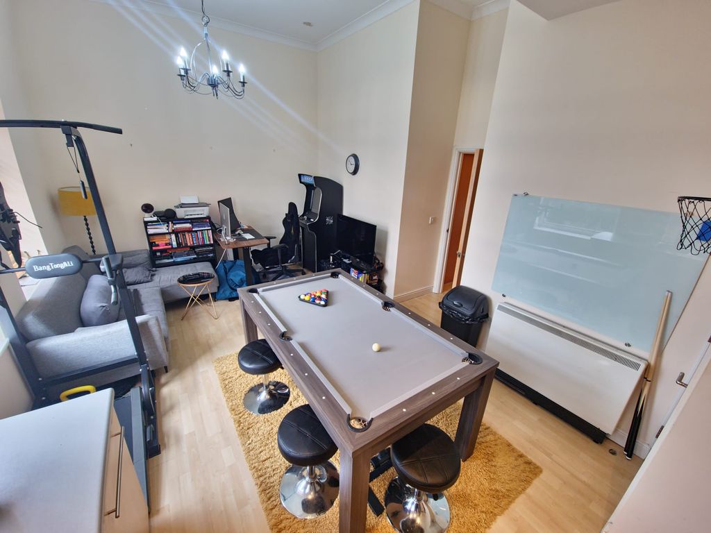 Property photo 3 of 8