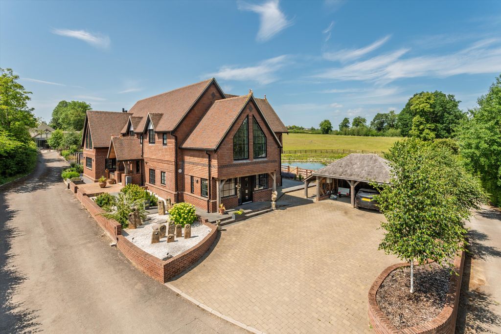 Property photo 2 of 23 Image