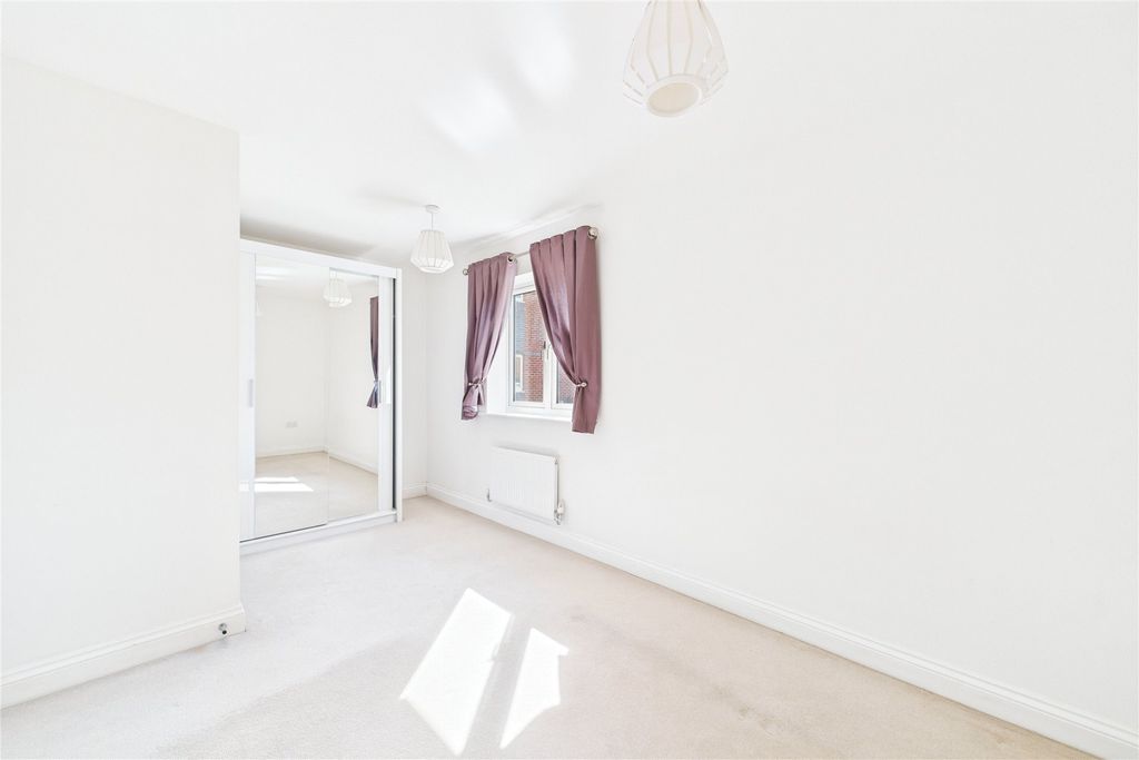 Property photo 3 of 6 Picture No. 05