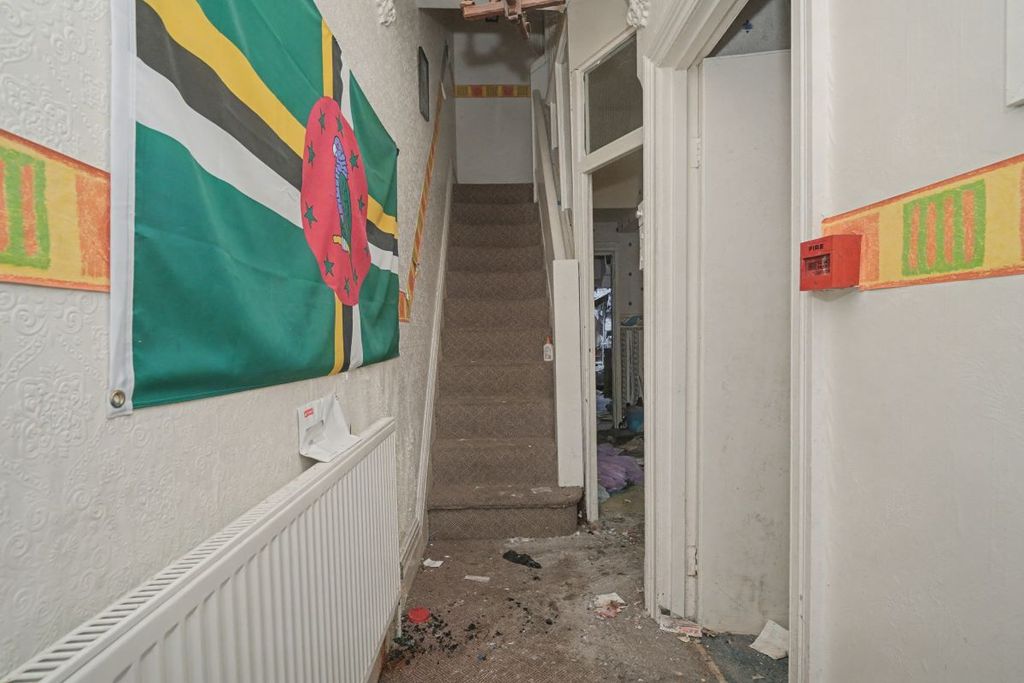 Property photo 3 of 10 Image 3