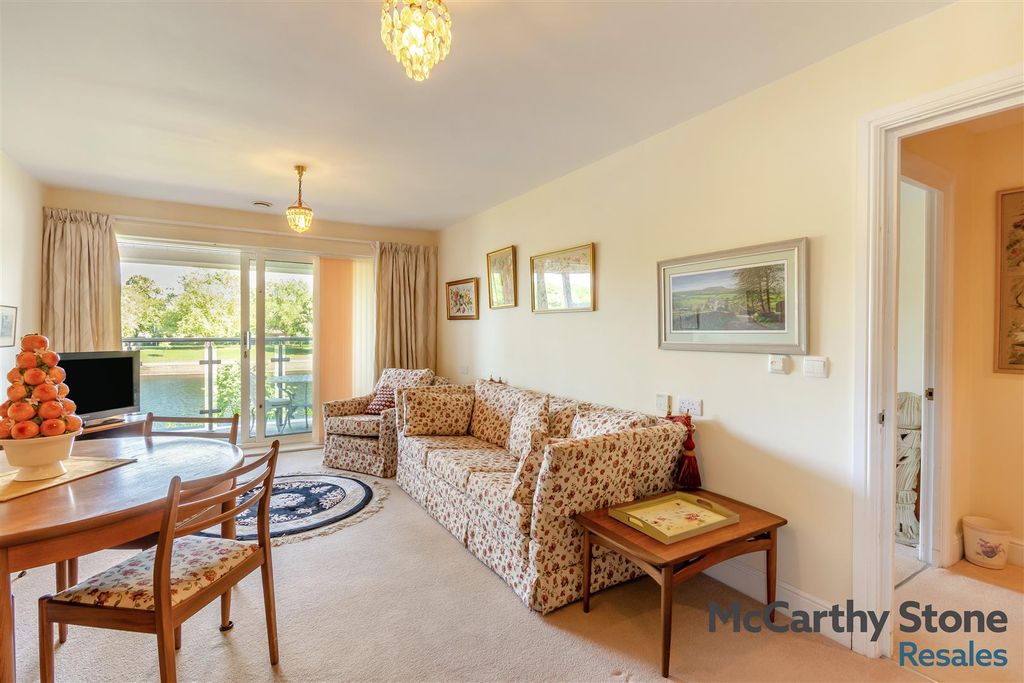 Additional image 4 of 2 bed flat for saleWilford Lane, West Bridgford, Nottingham NG2