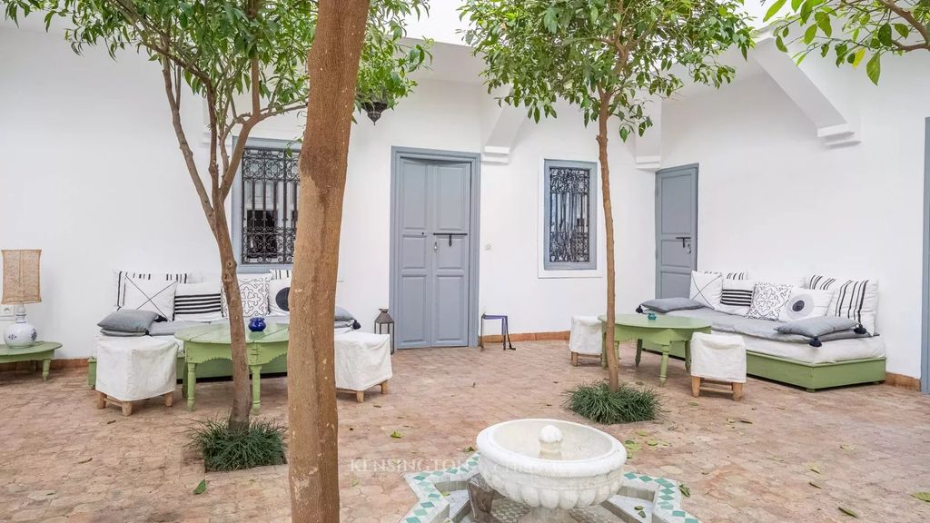 Property photo 1 of 25