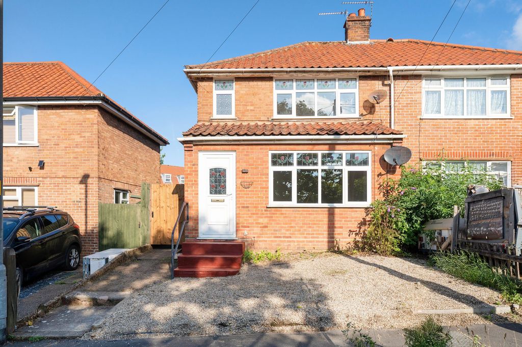 Property photo 1 of 16