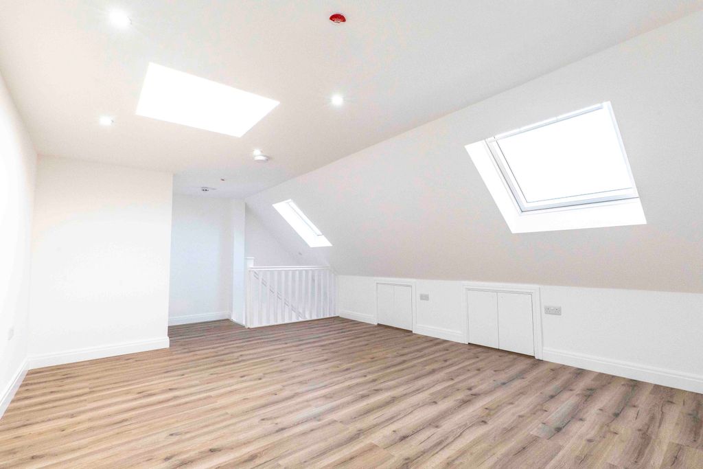 Property photo 1 of 6 1 Bedroom Duplex Flat To Rent