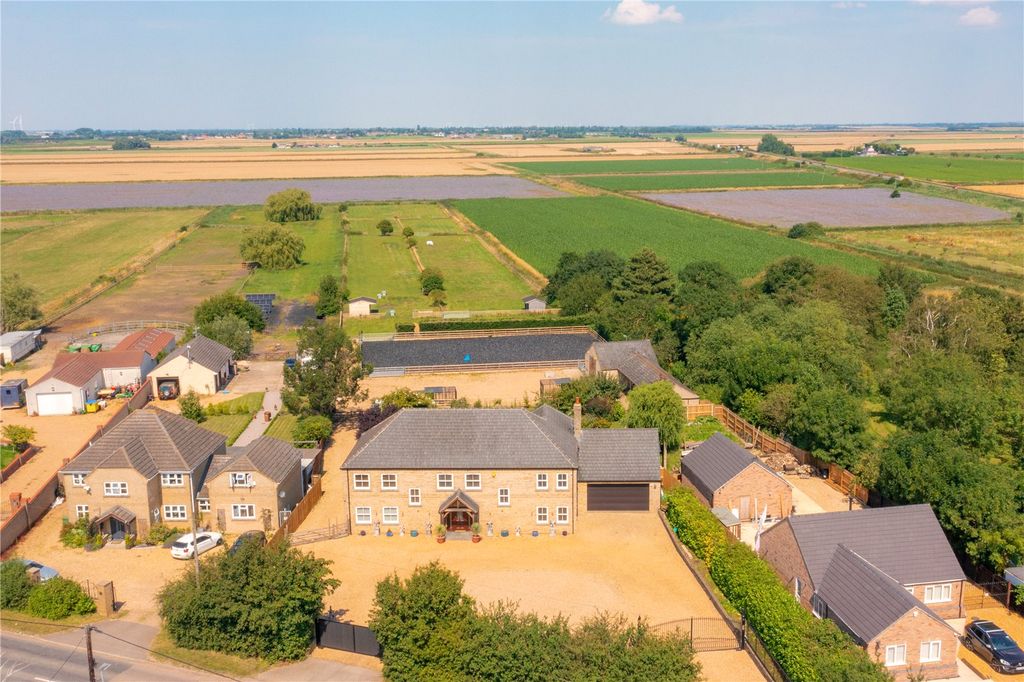 Property photo 1 of 16 Aerial
