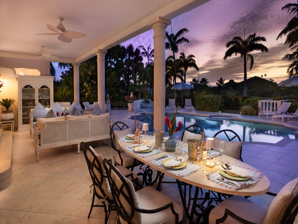 Property photo 3 of 16 Sunsets By The Pool