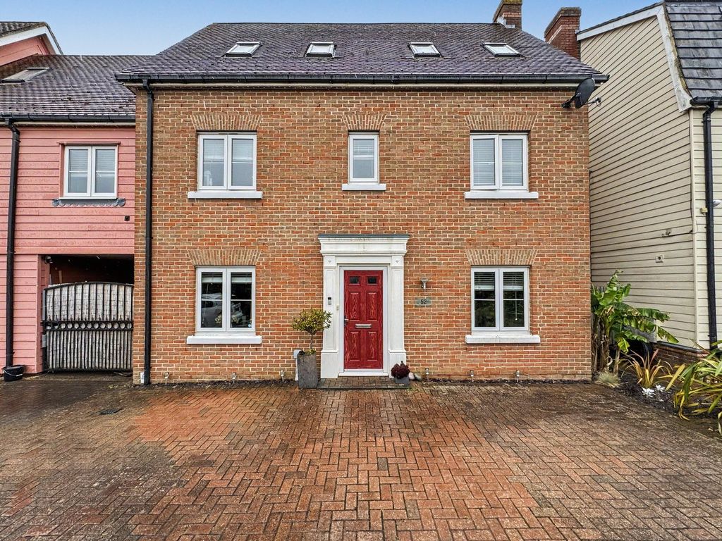 Property photo 1 of 38