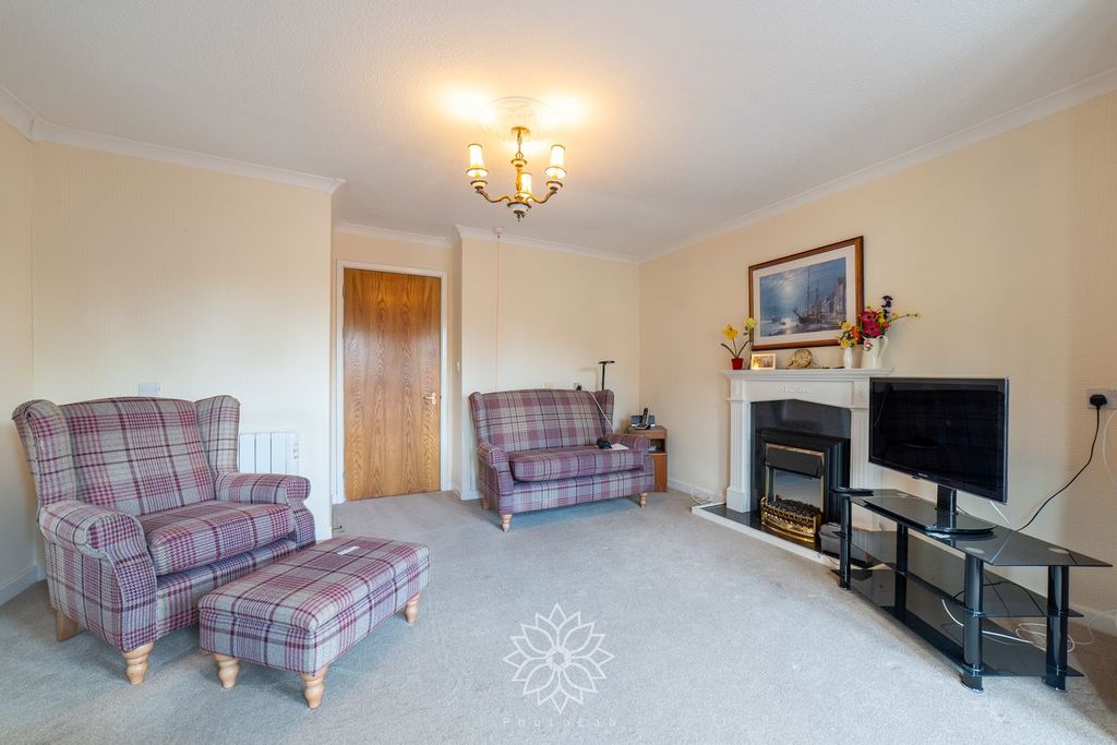 Property photo 3 of 20