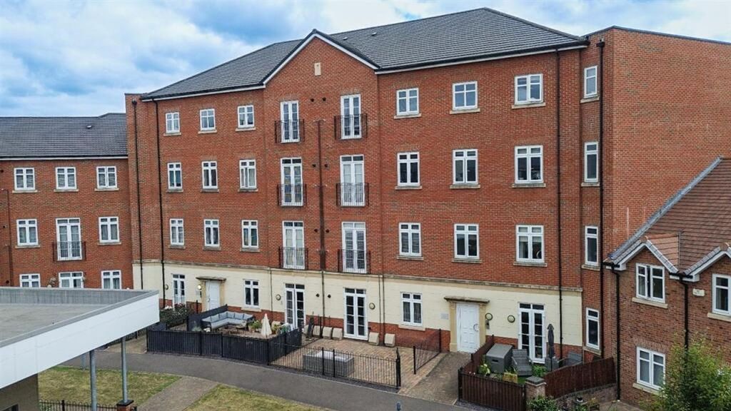 Property photo 1 of 16