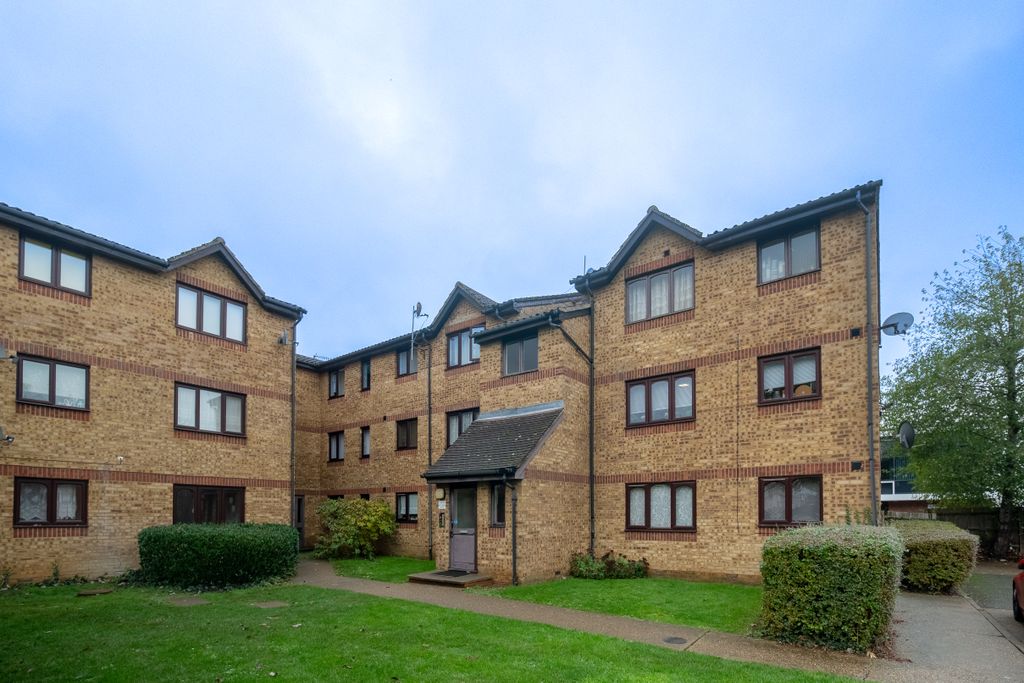 Property photo 3 of 14