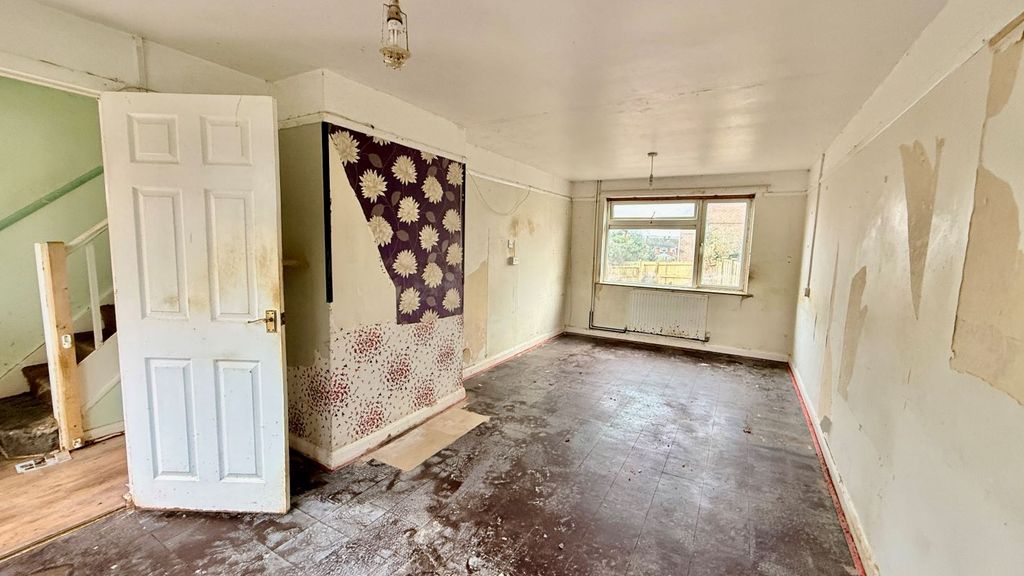 Property photo 3 of 10 Image 3