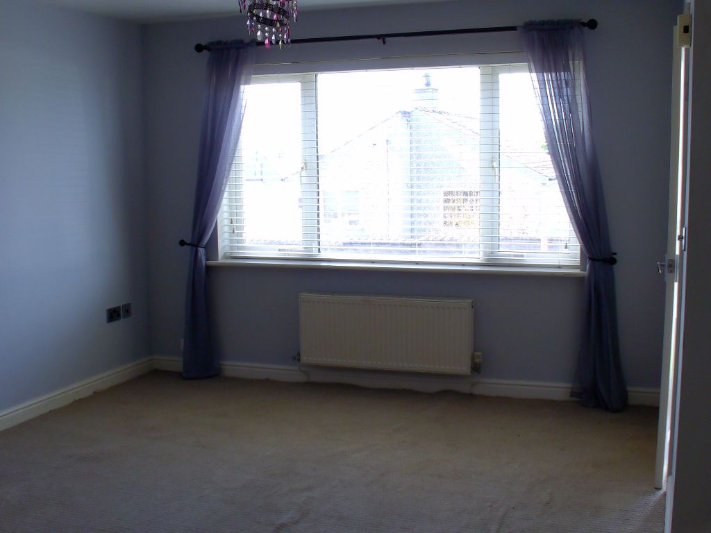 Property photo 3 of 11 Photograph 3